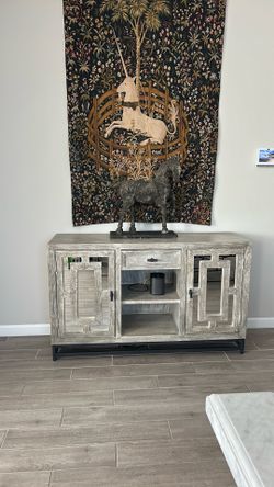 media / buffet