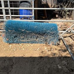 Livestock Scratch Brush 5ft