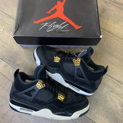 Jordan 4 Royalty - Size 11