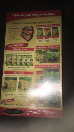 AeroGarden 6 Indoor Garden & Gourmet Seed Pod Kit NEW