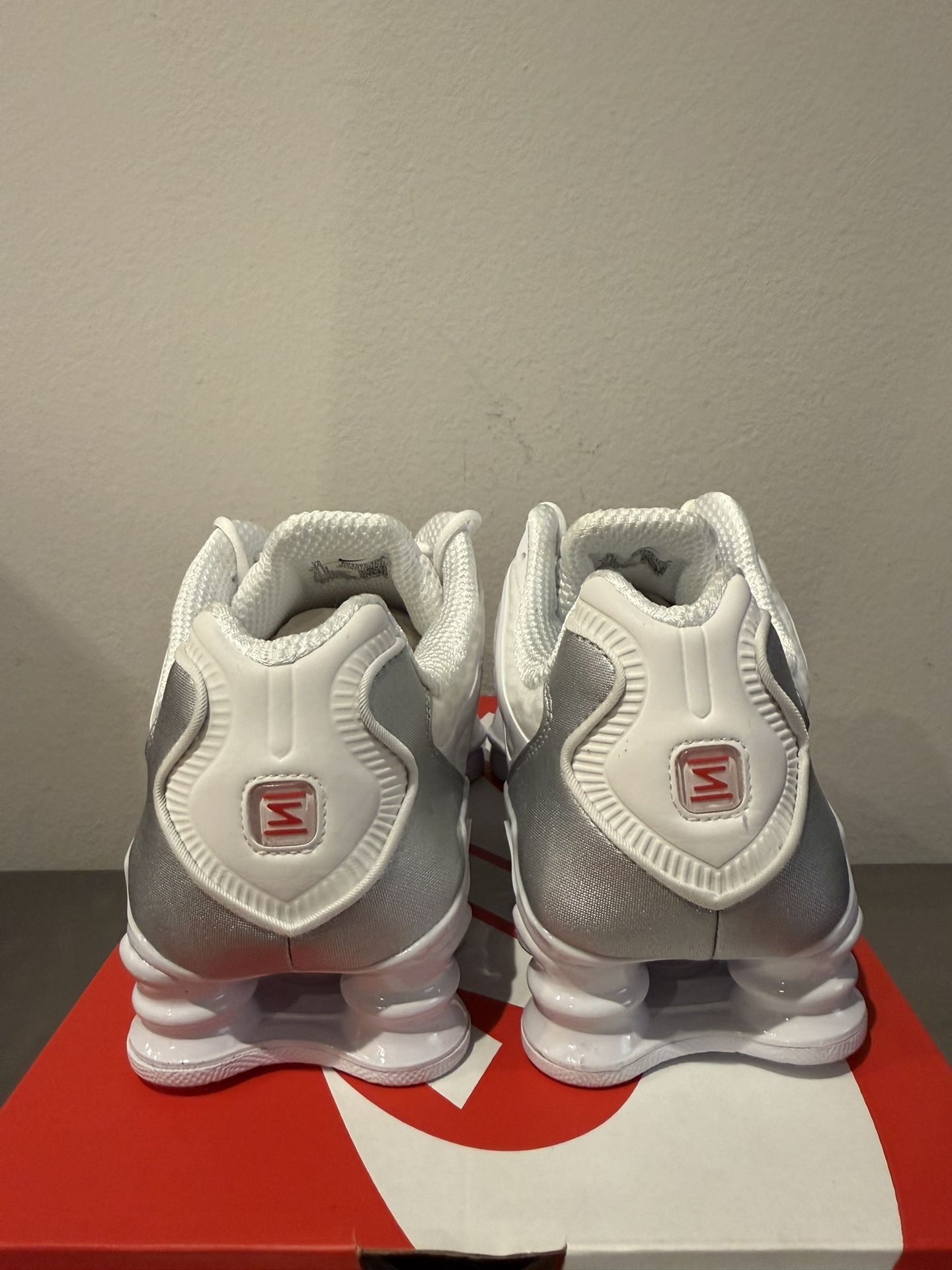 Nike Shox | Black/Gray/White/Red | Brand New in Box | Size 11 dc7ed95bf5404b2ab2b1178c051d90  main image 2