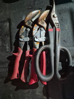 Metal cutting pliers Midwest and craftsmen