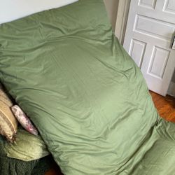 Full Sized Floor Bed