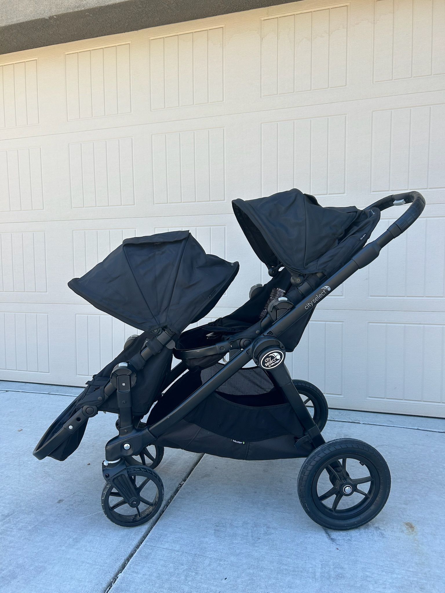 City Select: Baby Jogger Double Stroller  Children up to 45 lb per seat (up to 2 seats)  