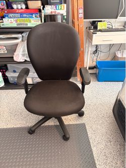 Desk chair