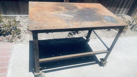 30”x48” Heavy Duty Workbench On Caste