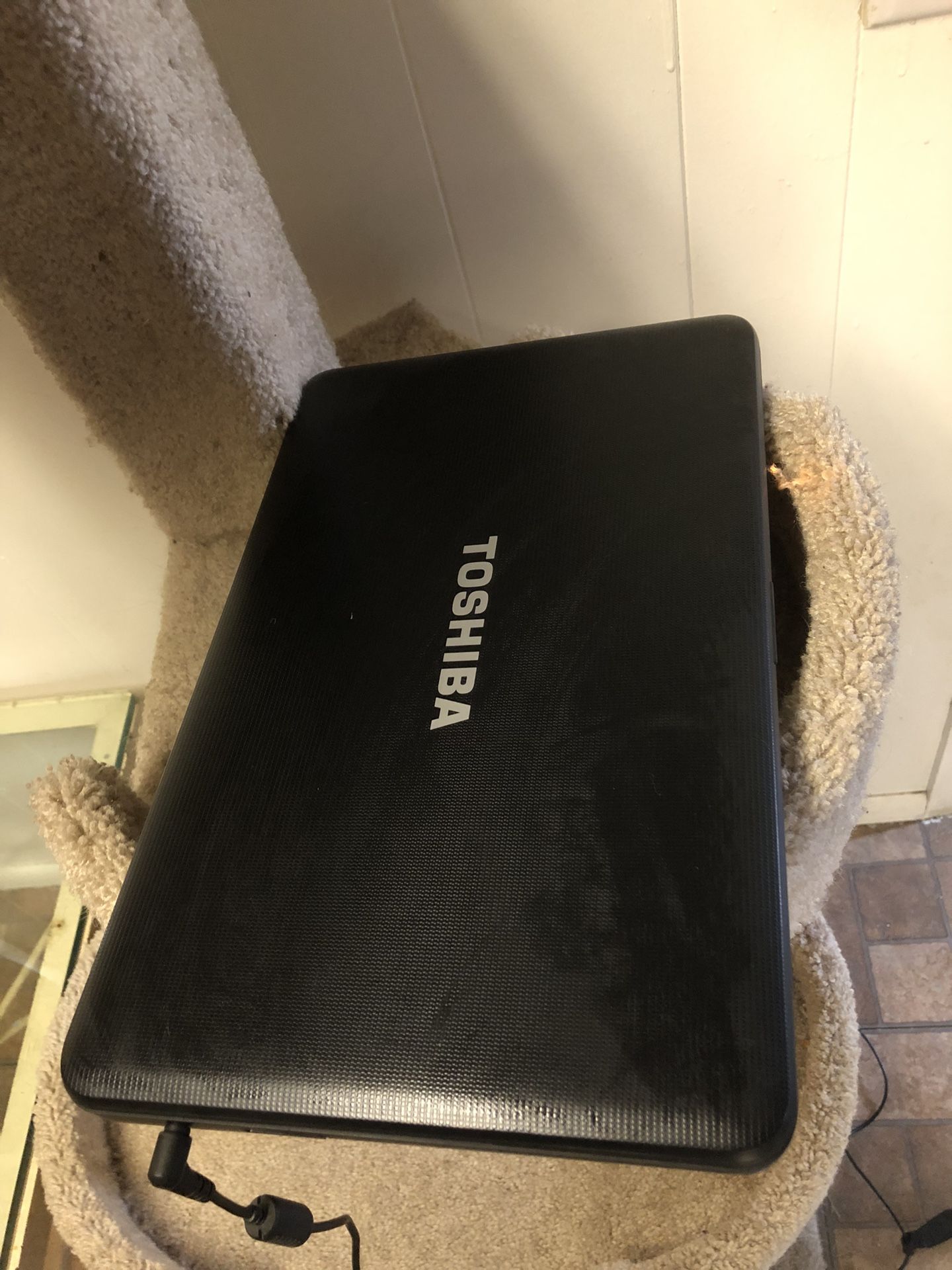 Toshiba Laptop 