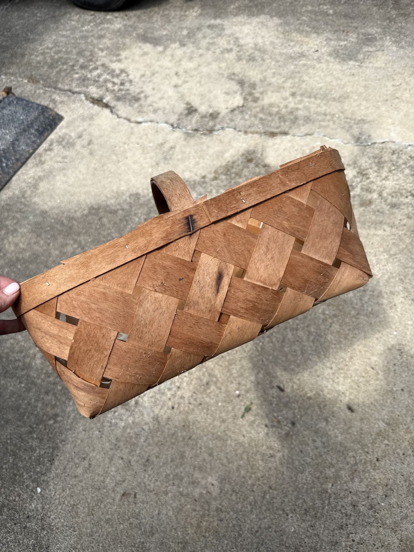 Vintage Woven Apple Baskets (Set of 2)