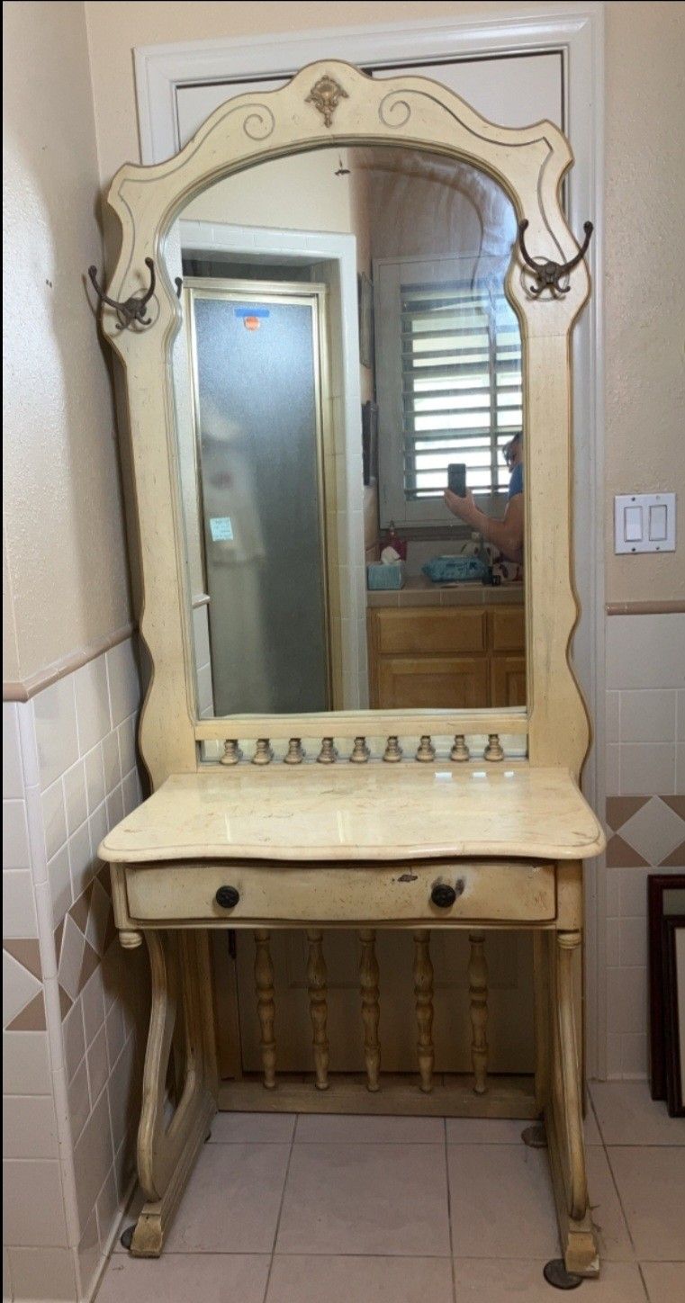 Marble Tob Vanity Table