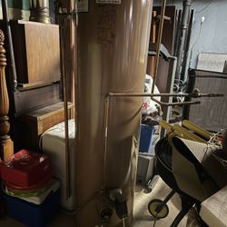 40 Gallon Hot Water Heater