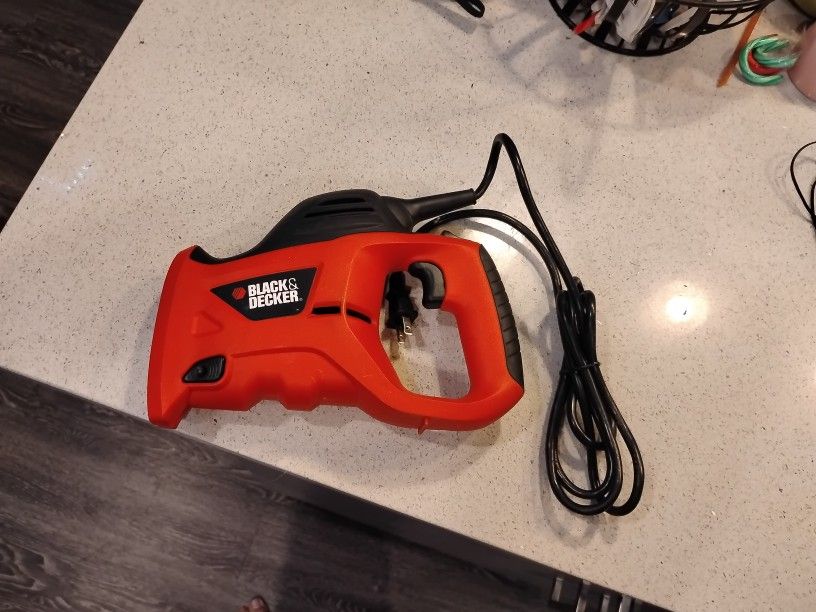 Brand New Black And Decker Hand Saw