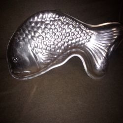 Vintage Aluminum Fish Mold