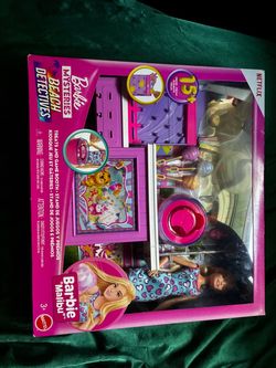 Barbie Mysteries Beach Detectives Treats and Game Booth Set