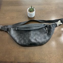 Louis Vuitton versatile bag (authentic)