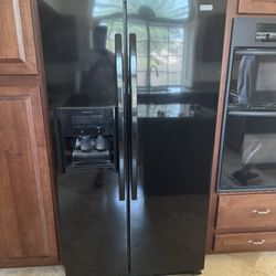 Kenmore Refrigerator 