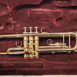 SUZUKI MUSIQUE Bb TRUMPET WITH CASE