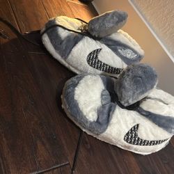 Dior Nike Collab Type Slippers!