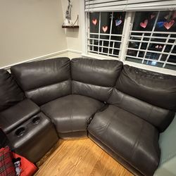 Free sectional