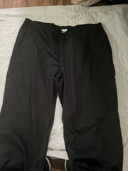 Black scrub pants