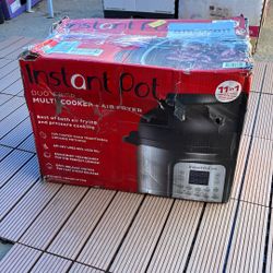 Instant Pot Duo Crisp 11-in-1 Air Fryer and Electric Pressure Cooker Combo with Multicooker Lids that Air Fries, Steams, Slow Cooks, Sautés, Dehydrate