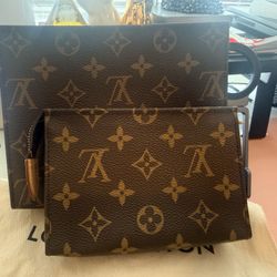 Louis Vuitton Toiletry Pouch 19 *new!* Plus the 15 