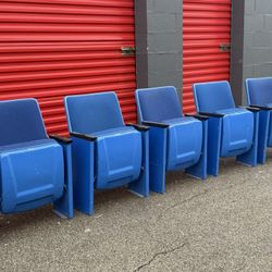 Vintage Blue Theater Seats – Set of 5 – Free Curbside Delivery