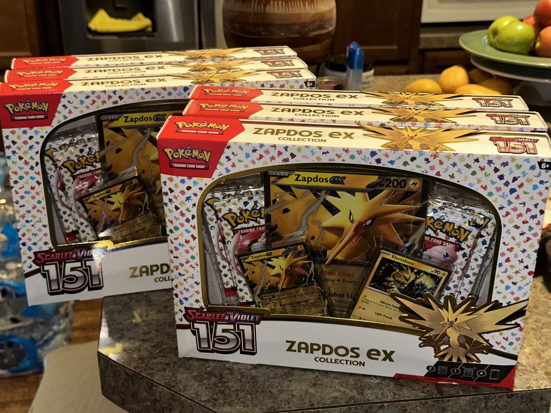 Pokemon 151 Zapdos Ex Collection