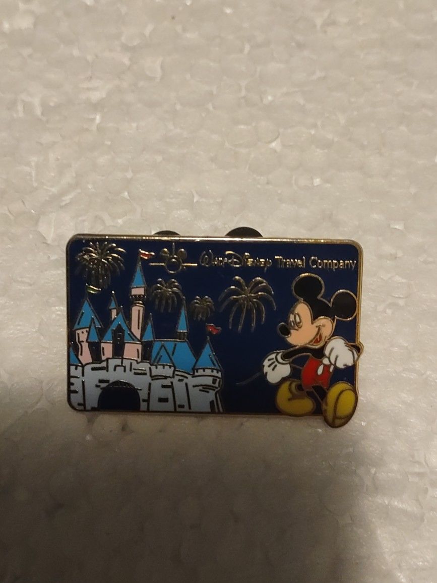 Nice Disney Travel. Fireworks Micky & Castle Pin