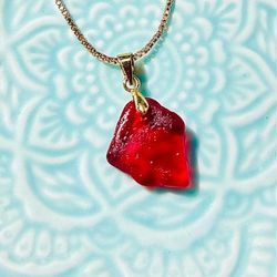 Rare Red Sea glass on 18k gold plated necklace $5 FLAT FEE US SHIPPING ✈️