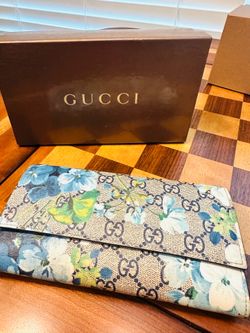 Gucci GG Supreme Blooms Wallet