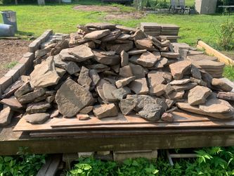 Flat Fieldstone Landscaping Rocks Large Lot