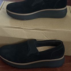 Womans Black Suede Clarks