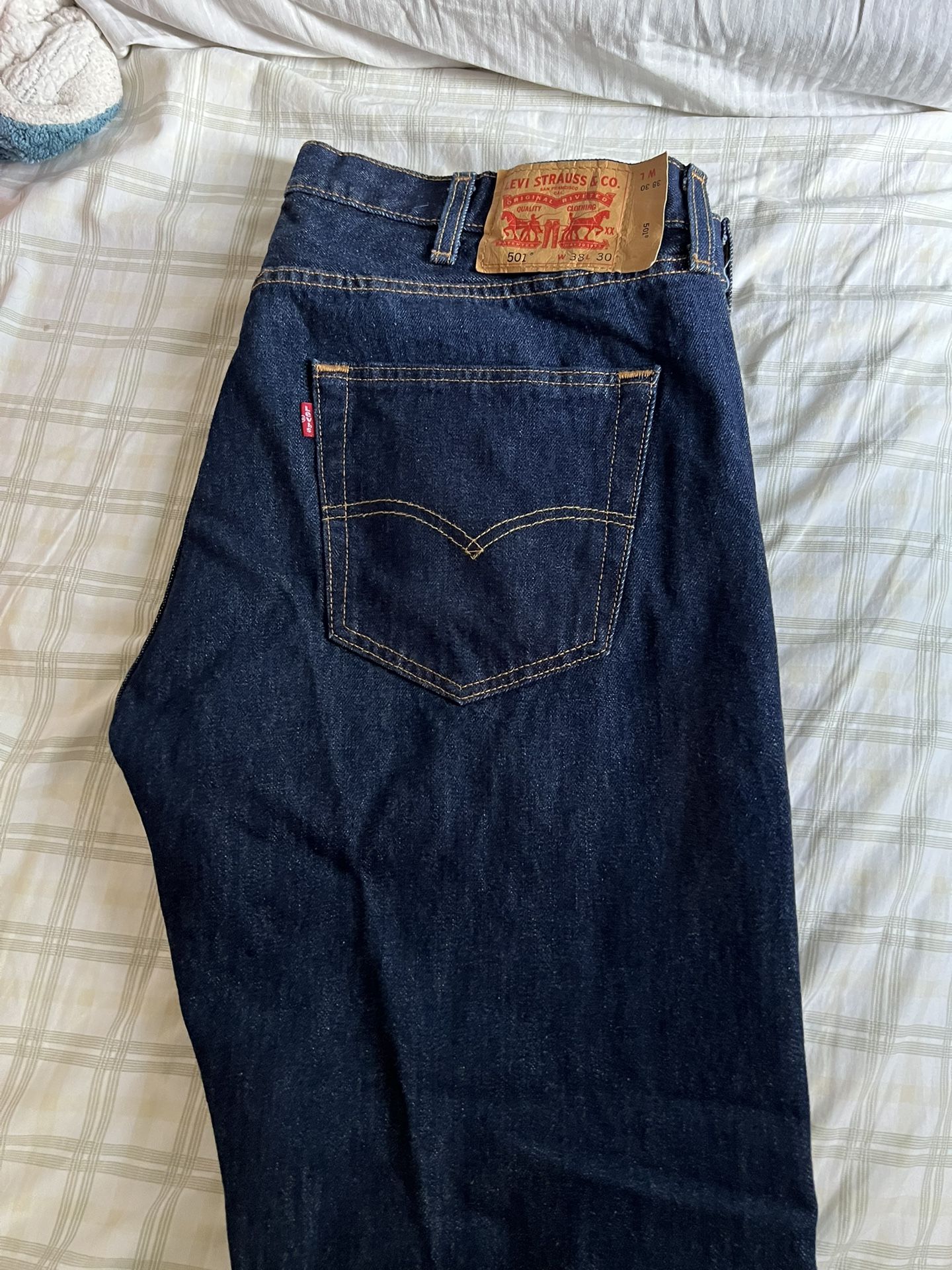 Levis