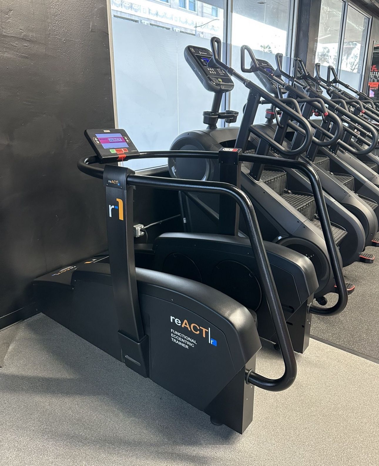Gym Equipment - reACT Functional eccentric Trainer