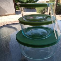 Pyrex Bowls With Lids 