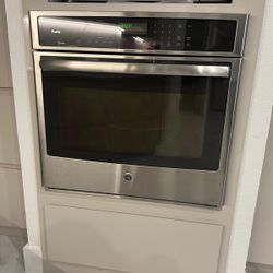 Model PT7050SFSS GE Profile™ Series 30" Built-In Single Convection Wall Oven