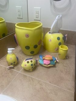 Yellow Fish Ceramic Bathroom Accessory Set