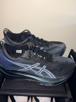 Mega blast running shoes