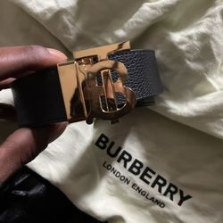  Burberry Men’s belt 
