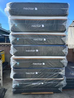 ☎️📲📞call or Tex (213)713-74-89      Nectar Mattress.             Nectar Premier Queen Size  - 13" Memory Foam Mattress     New Mattress in a plastic