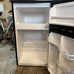 Dorm frig/freezer