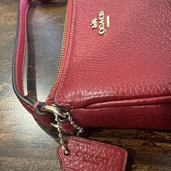 Coach Jamie Wristlet In Pebbled Leather