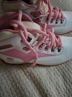 Woman pink and white timberland boots size 10