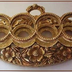 VINTAGE GOLD PLSTED MATSON ORNATE FLORAL FILIGREE VANITY LIPSTICK MAKEUP HOLDER DISPLAY DECOR