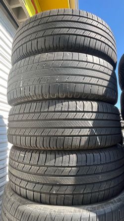 225/65/17 Michelin set de llantas usadas en buenas condiciones las 4