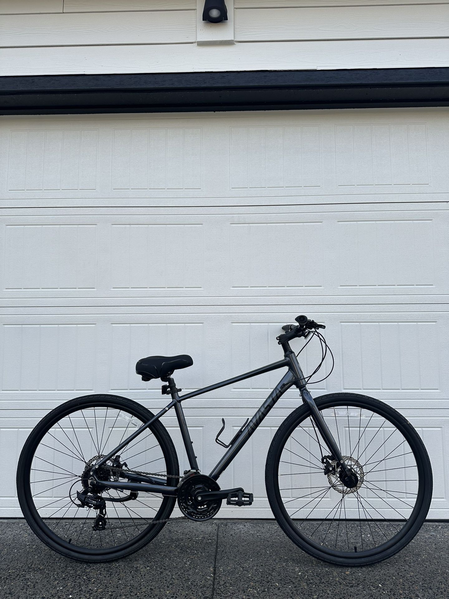 AVASTA 700C Road / Hybrid Bike β 24-Speed β 44cm Frame City Commuter Bicycle