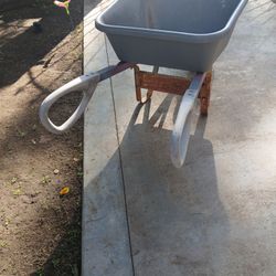 CARRETILLA BUENAS CONDICION