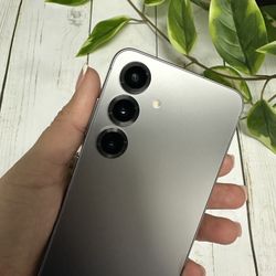 New Galaxy S25 (Unlocked) 128GB / Nuevo 