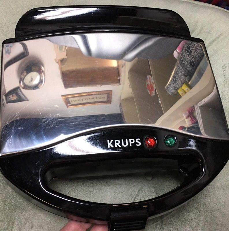 Krups 653 waffle chef 2 slice Belgium waffle Maker