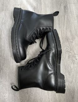 Women’s Size 6 US - Dr. Martens Leather Boots - All Black